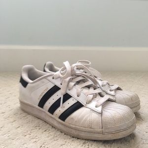 Adidas superstars